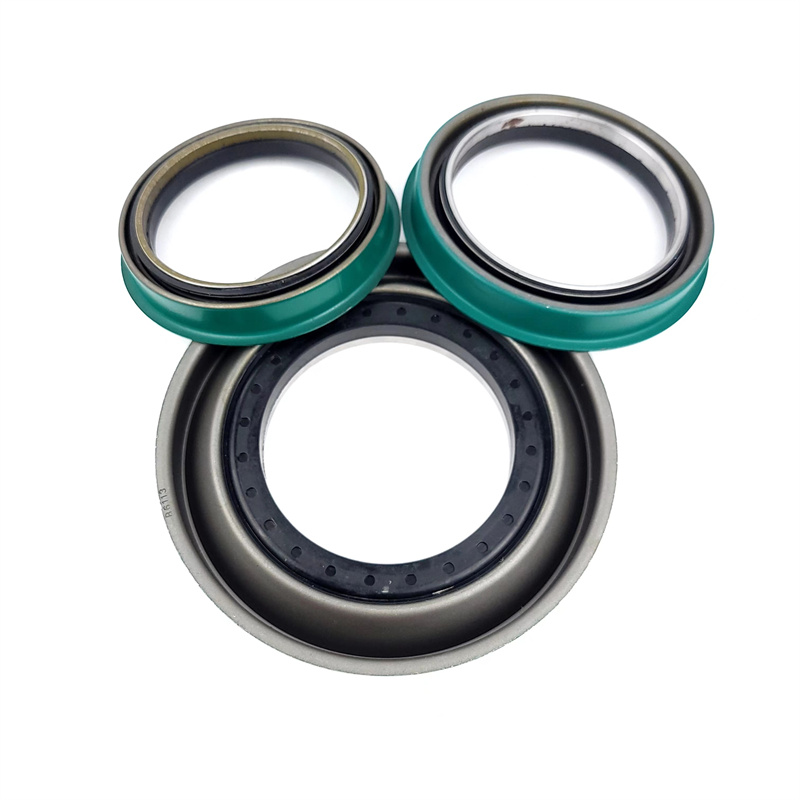 Differential oil seal